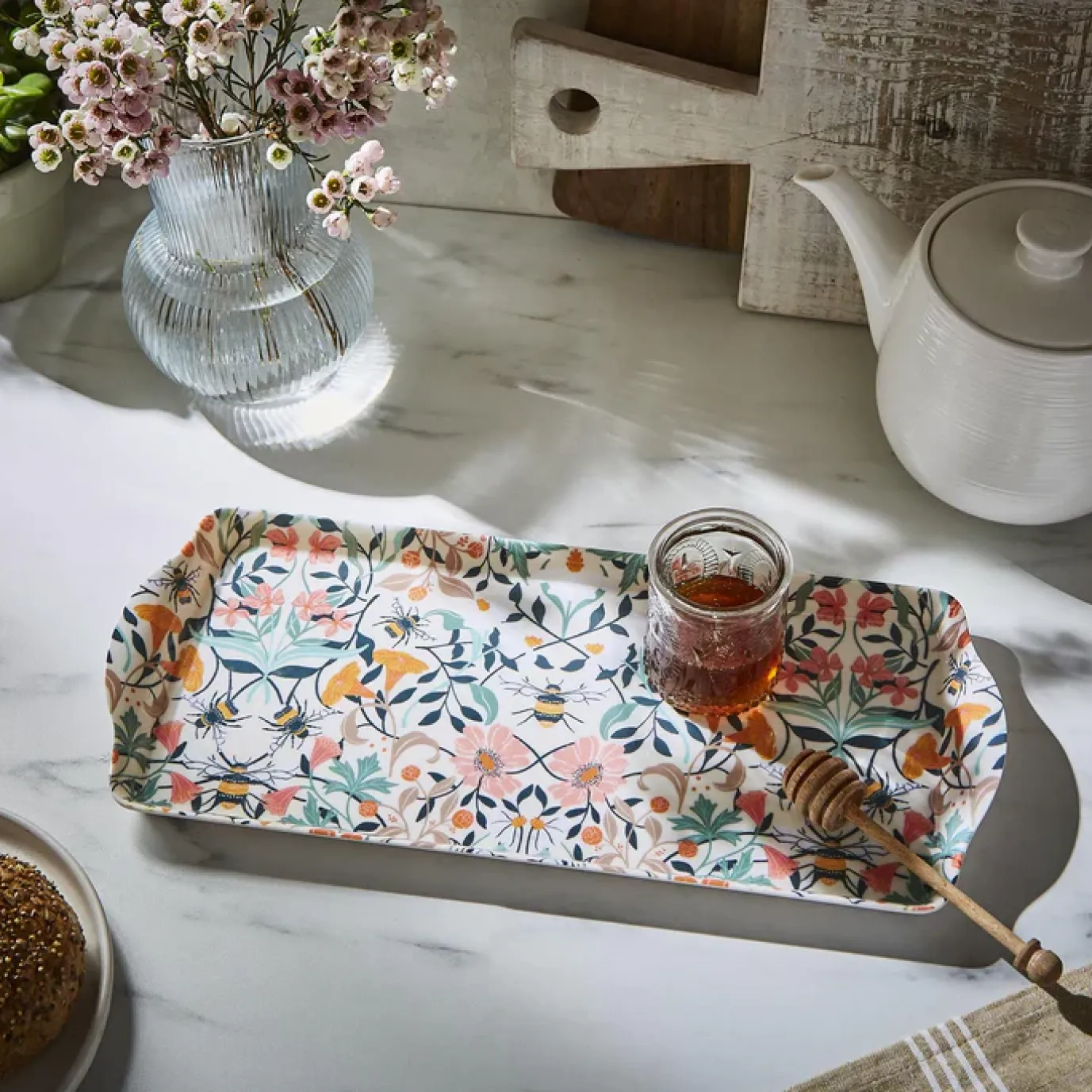 Bee Bloom Sandwich Tray