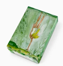 Black Pomegranate Natural Soap - Diving Girl 100g