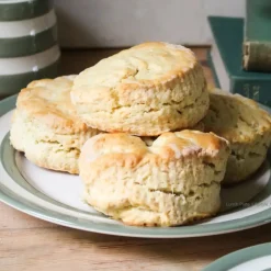 Cornishware 8.75 in Breakfast Plate