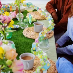 Easy Peasy Easter Paper Chains