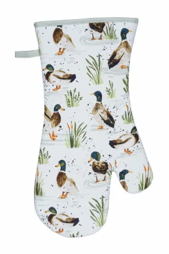 Farmhouse Ducks Gauntlet