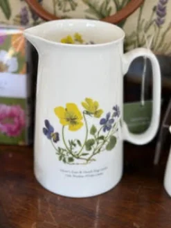 Heart's Ease & Heath Dog Violet 2 Pint Jug