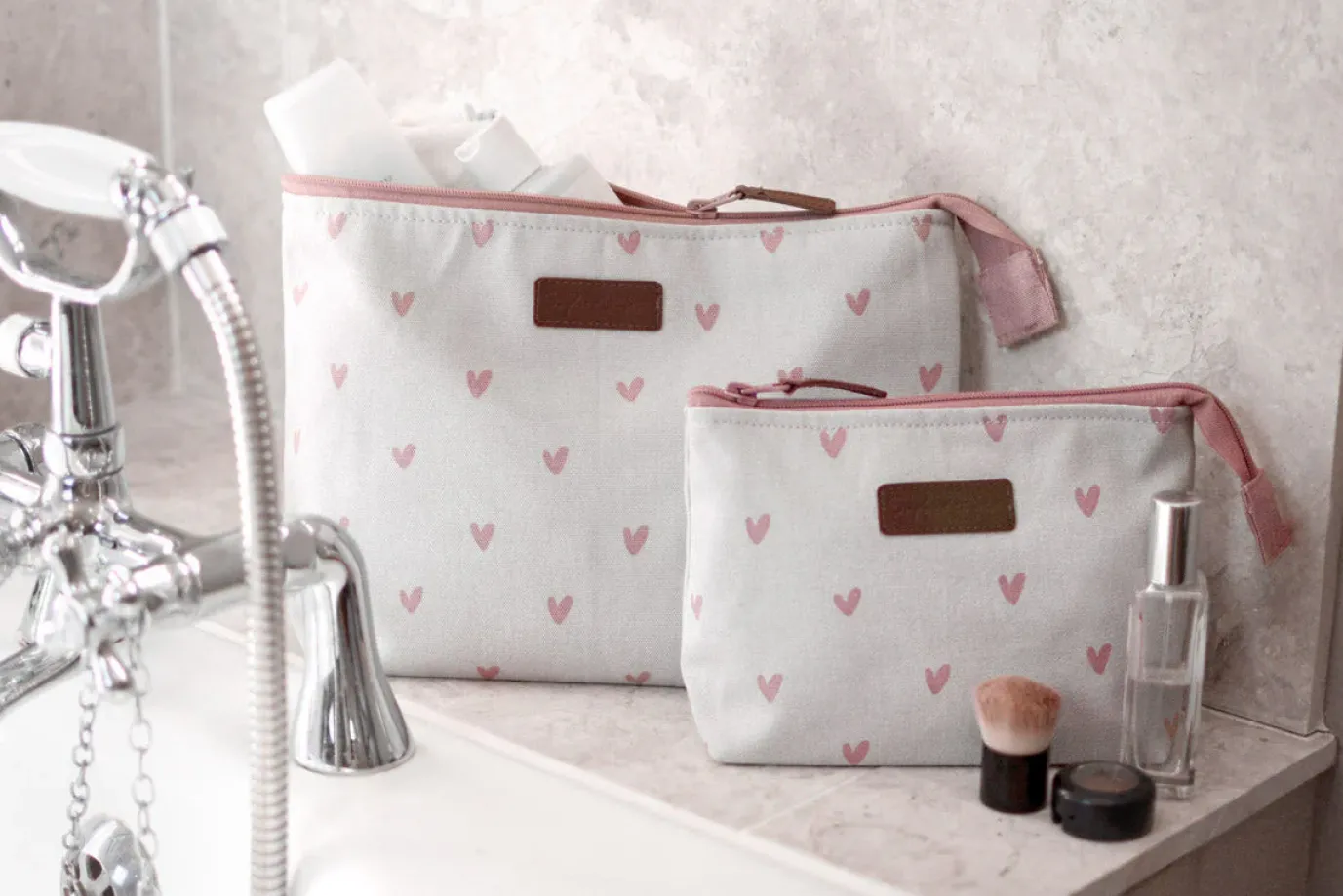Hearts Large Canvas Wash Bag