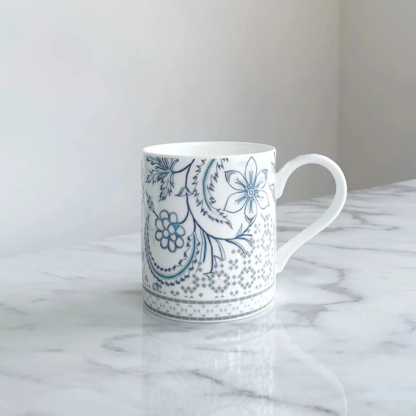 Lotus Fusion Fine Bone China Mug