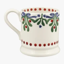Mistletoe Garland 1/2 Pint Mug