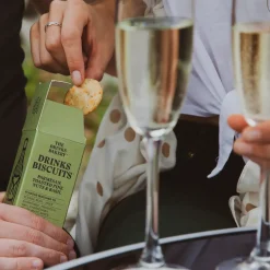 Parmesan, Toasted Pine Nuts and Basil Drinks Biscuits 36g