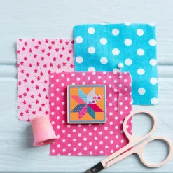 Quilt Block Magnetic Needle Holder