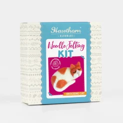 Snoozing Cat Brooch Felting Kit