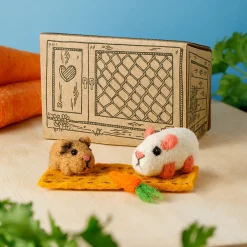 Snowy & Baby Squeak Guinea Pig Set
