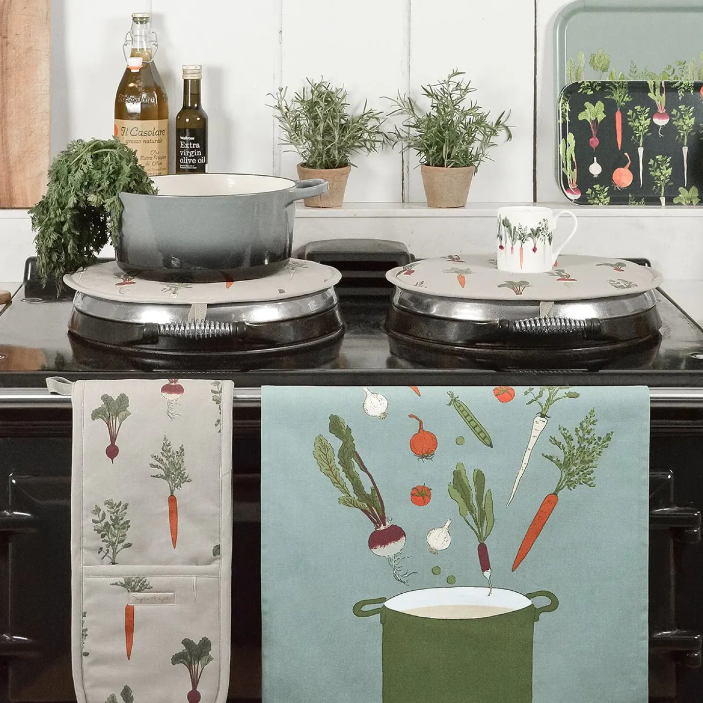 Sophie Allport Home Grown Double Oven Glove