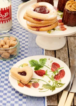 Vegetable Garden Strawberries 6 1/2 inch Plate